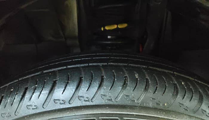 2025 Nissan MAGNITE Acenta B4D 1.0 Petrol AMT, Petrol, Automatic, 5,315 km, Left Front Tyre Tread