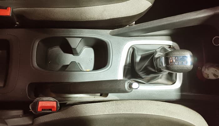 2025 Nissan MAGNITE Acenta B4D 1.0 Petrol AMT, Petrol, Automatic, 5,315 km, Gear Lever