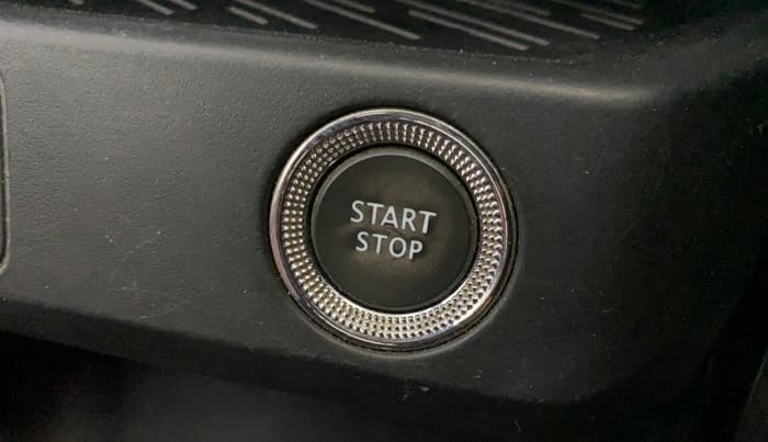 2021 Renault Kiger RXZ AMT DUAL TONE, Petrol, Automatic, 68,250 km, Keyless Start/ Stop Button