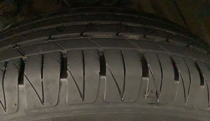 2020 Maruti Vitara Brezza ZXI PLUS AT SHVS, Petrol, Automatic, 17,444 km, Left Rear Tyre Tread