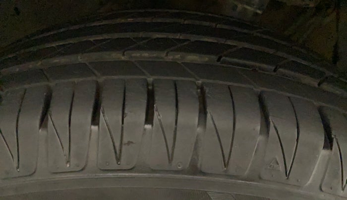 2020 Maruti Vitara Brezza ZXI PLUS AT SHVS, Petrol, Automatic, 17,444 km, Right Rear Tyre Tread