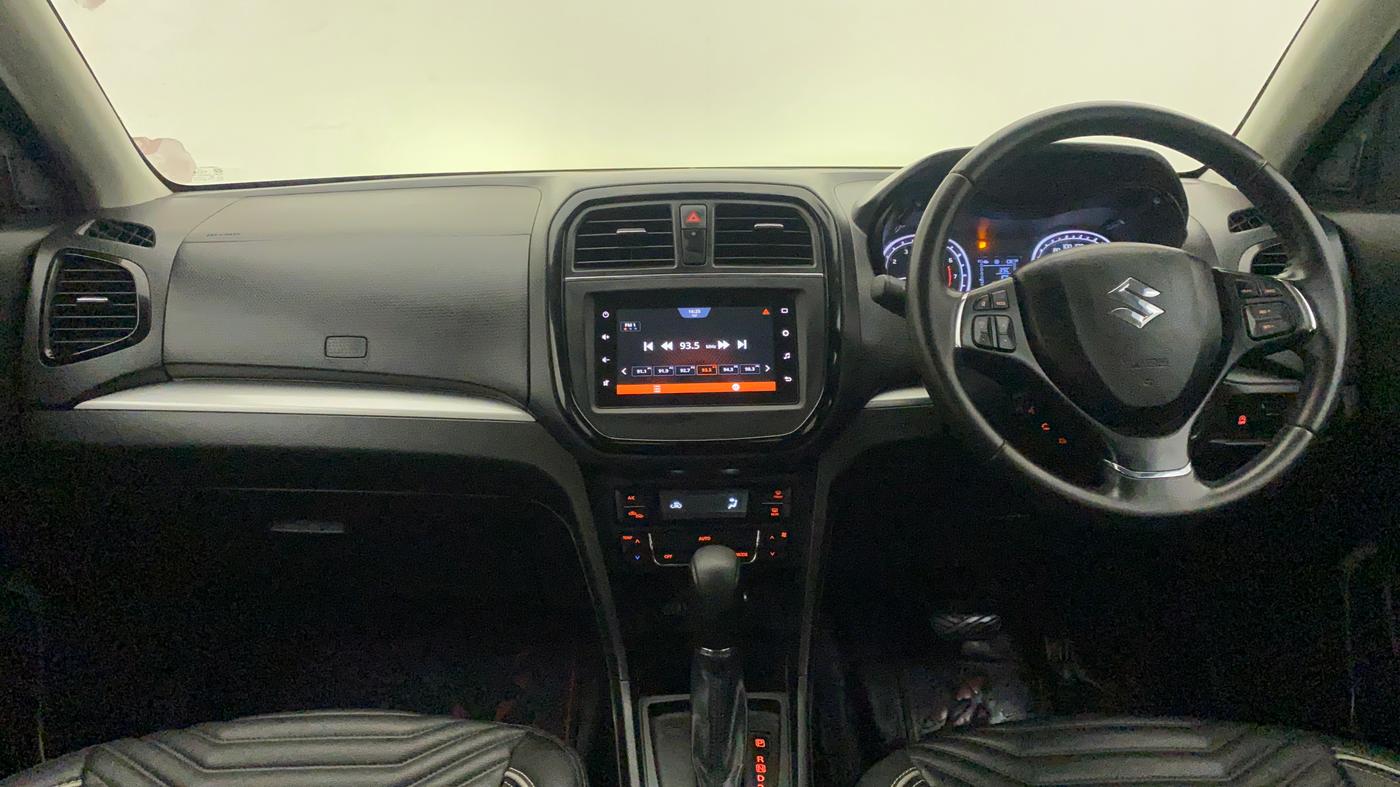 2020 Maruti Vitara Brezza ZXI PLUS AT SHVS, Petrol, Automatic, 17,444 km, Dashboard