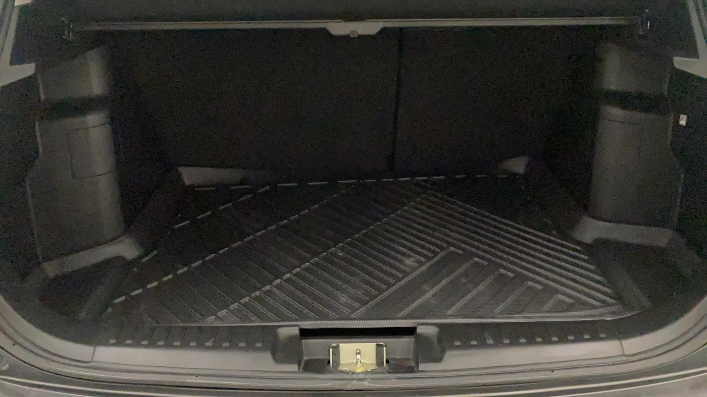 2020 Maruti Vitara Brezza ZXI PLUS AT SHVS, Petrol, Automatic, 17,444 km, Boot Inside