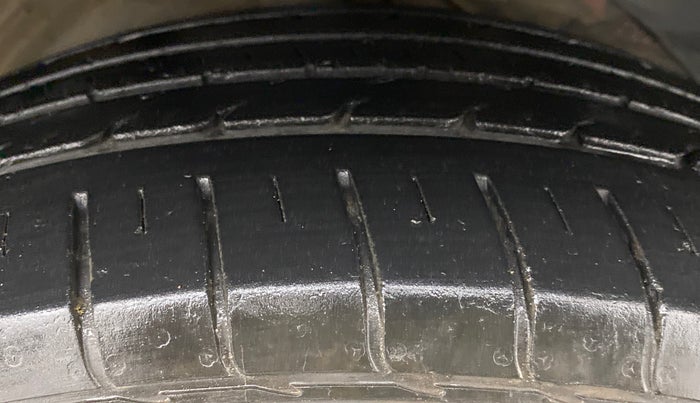 2019 MG HECTOR SMART DIESEL, Diesel, Manual, 49,686 km, Right Front Tyre Tread