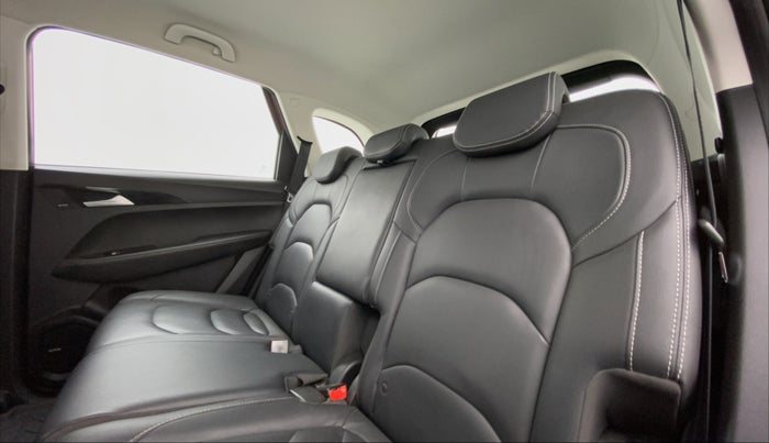 2019 MG HECTOR SMART DIESEL, Diesel, Manual, 49,686 km, Right Side Rear Door Cabin