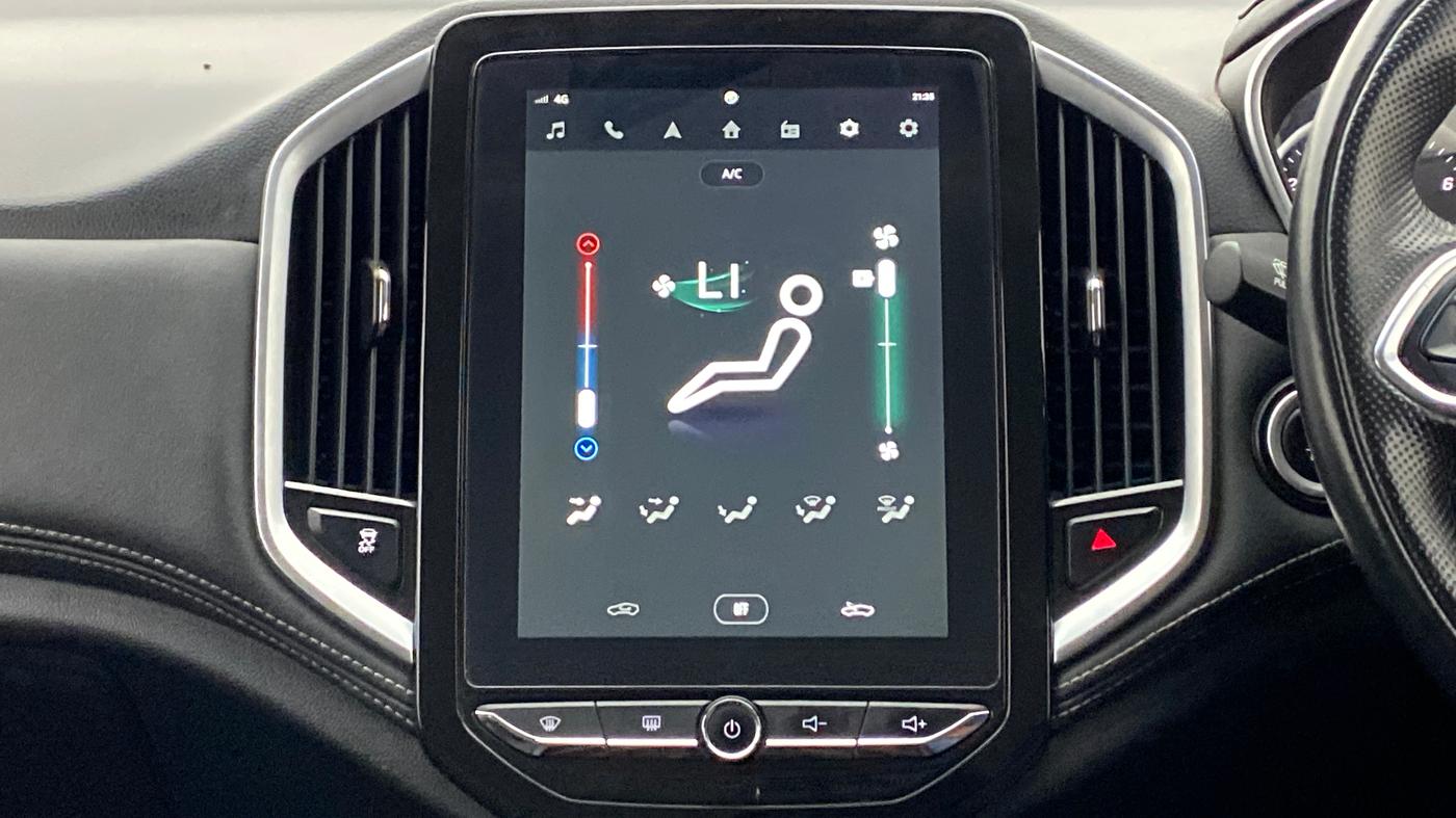 2019 MG HECTOR SMART DIESEL, Diesel, Manual, 49,686 km, Automatic Climate Control
