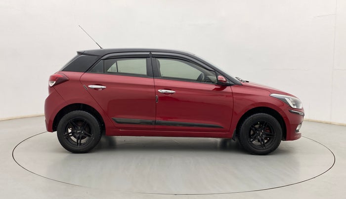 2016 Hyundai Elite i20 SPORTZ 1.2, Petrol, Manual, 1,15,944 km, Right Side View
