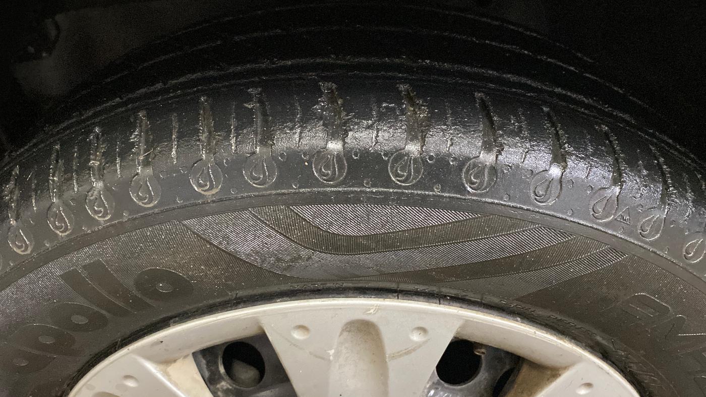 2017 Honda Amaze 1.2L I-VTEC S, Petrol, Manual, 43,103 km, Left Front Tyre Tread