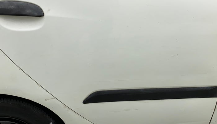 2013 Hyundai i10 ERA 1.1 IRDE, CNG, Manual, 68,648 km, Right rear door - Minor scratches