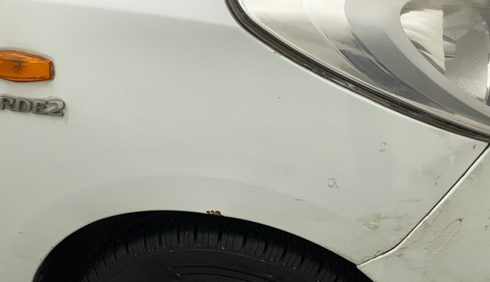 2013 Hyundai i10 ERA 1.1 IRDE, CNG, Manual, 68,648 km, Right fender - Slight discoloration