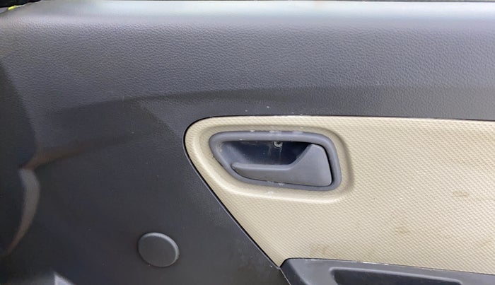 2016 Maruti Alto K10 LXI CNG, CNG, Manual, 34,831 km, Driver Side Door Panels Control