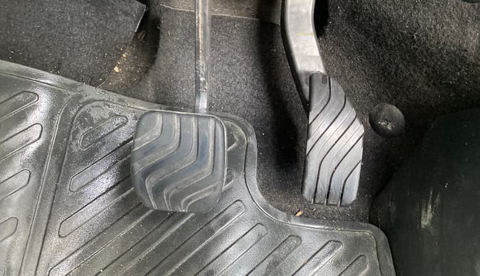 2021 Nissan MAGNITE XV TURBO CVT, Petrol, Automatic, 18,496 km, Pedals