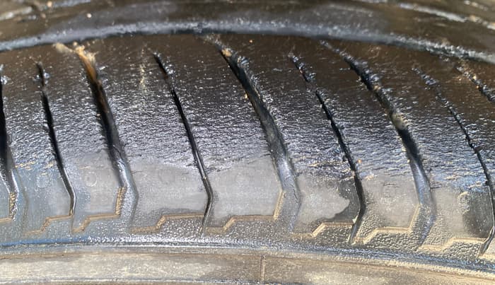 2021 Nissan MAGNITE XV TURBO CVT, Petrol, Automatic, 18,496 km, Left Front Tyre Tread