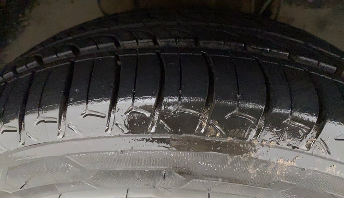 2018 Tata TIGOR XZ PETROL, Petrol, Manual, 72,359 km, Right Front Tyre Tread
