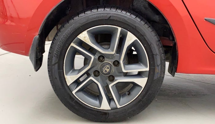 2018 Tata TIGOR XZ PETROL, Petrol, Manual, 72,359 km, Right Rear Wheel