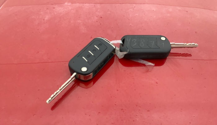 2021 Mahindra Thar LX  P 4WD AT CONVERTIBLE, Petrol, Automatic, 9,879 km, Key Close Up