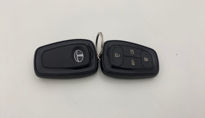 2023 Tata TIGOR XZ PLUS CNG LEATHERETTE PACK, CNG, Manual, 34,246 km, Key Close Up