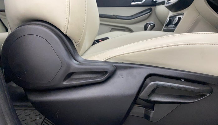 2023 Tata TIGOR XZ PLUS CNG LEATHERETTE PACK, CNG, Manual, 34,246 km, Driver Side Adjustment Panel