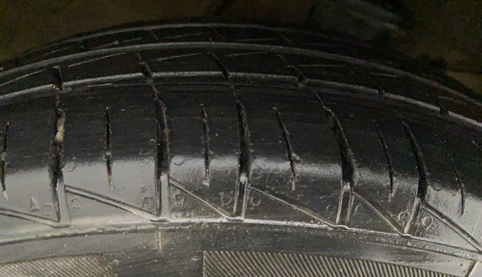 2020 Maruti Alto LXI OPT CNG, CNG, Manual, 14,858 km, Right Rear Tyre Tread