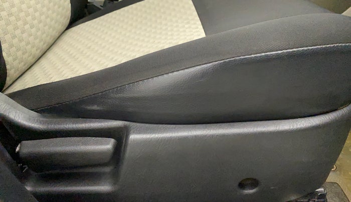 2020 Maruti Alto LXI OPT CNG, CNG, Manual, 14,858 km, Driver Side Adjustment Panel