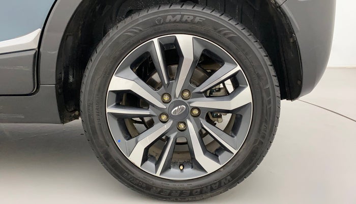 2021 Mahindra XUV300 W8 (O) 1.2 PETROL AMT, Petrol, Automatic, 27,952 km, Left Rear Wheel