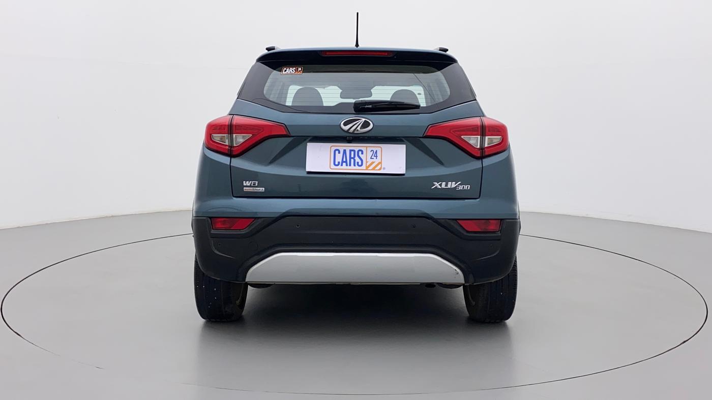 2021 Mahindra XUV300 W8 (O) 1.2 PETROL AMT, Petrol, Automatic, 27,952 km, Back/Rear