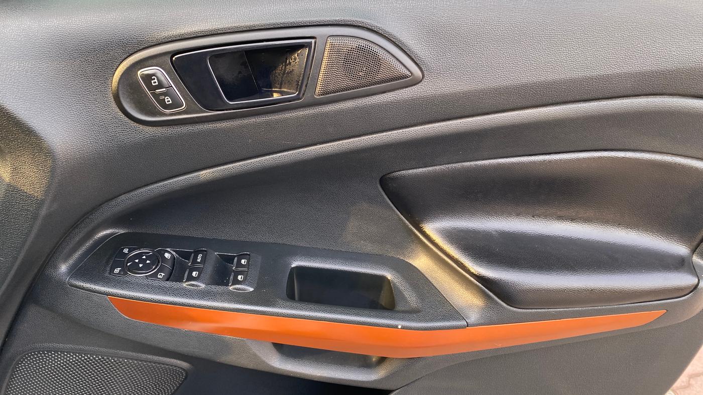 2019 Ford Ecosport TITANIUM 1.0L ECOBOOST SPORTS(SUNROOF), Petrol, Manual, 1,16,779 km, Driver Side Door Panels Control