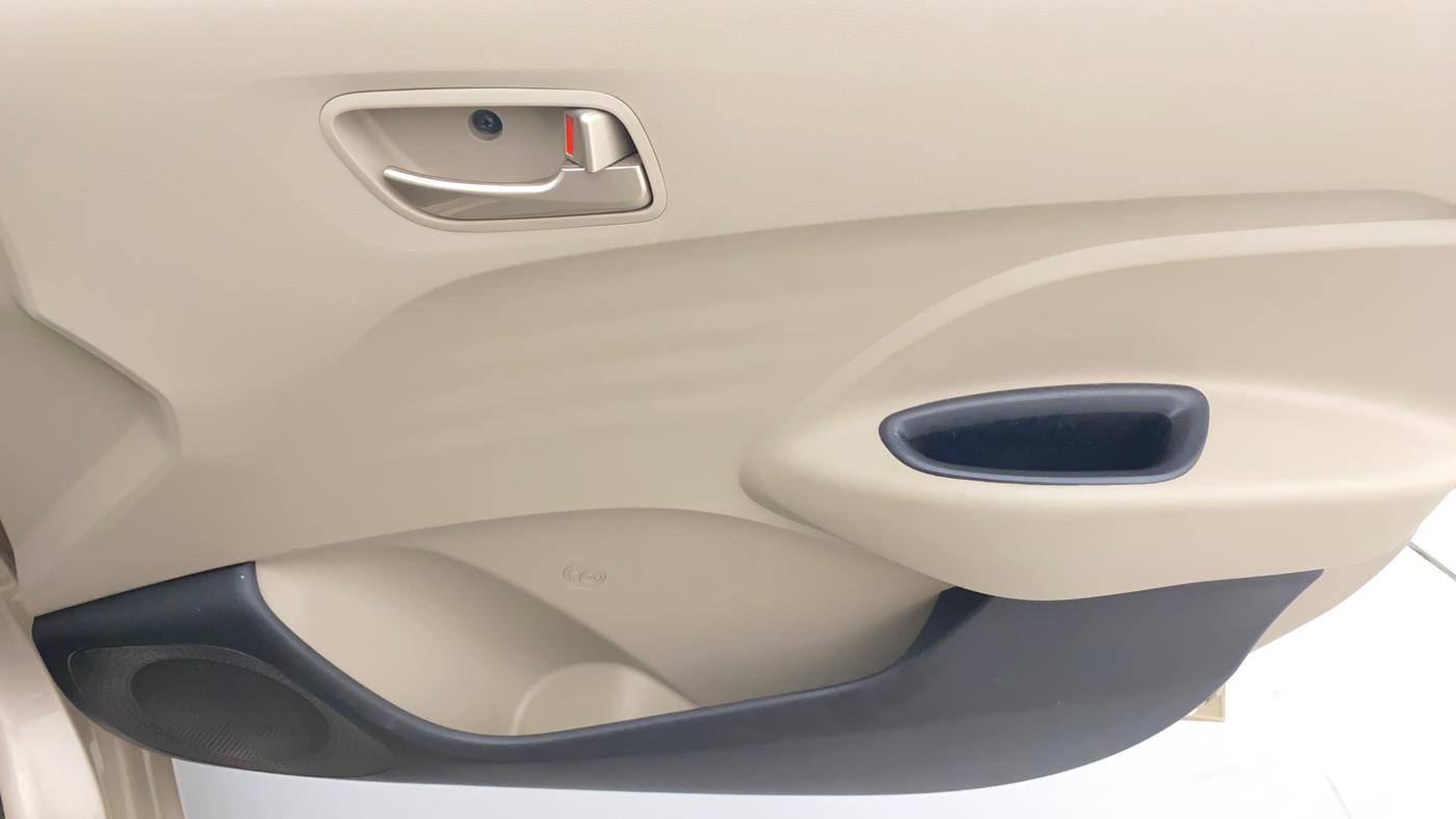 2019 Hyundai NEW SANTRO SPORTZ AMT, Petrol, Automatic, 34,008 km, Driver Side Door Panels Control