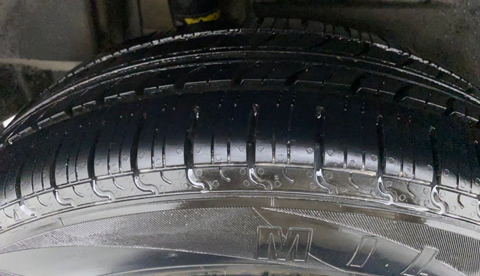 2017 Maruti Dzire ZDI Plus, Diesel, Manual, 78,627 km, Right Rear Tyre Tread