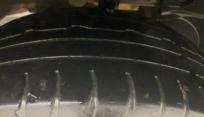 2017 Renault Duster 110 PS RXZ 4X2 AMT DIESEL, Diesel, Automatic, 73,461 km, Left Rear Tyre Tread