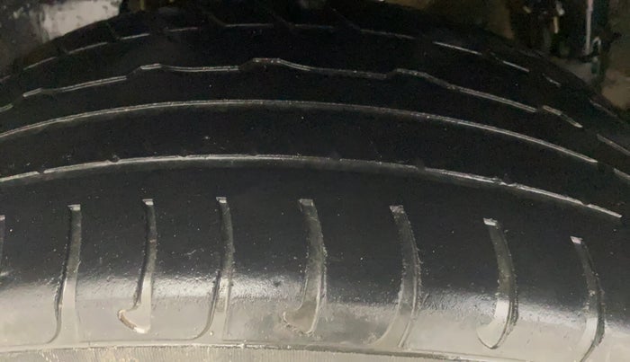 2017 Renault Duster 110 PS RXZ 4X2 AMT DIESEL, Diesel, Automatic, 73,461 km, Right Rear Tyre Tread