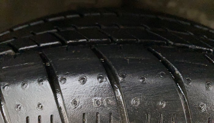 2021 Maruti Celerio ZXI (O), Petrol, Manual, 8,225 km, Right Front Tyre Tread