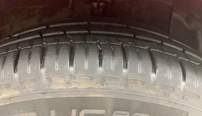 2019 Hyundai Grand i10 SPORTZ 1.2 KAPPA VTVT, Petrol, Manual, 40,910 km, Right Front Tyre Tread