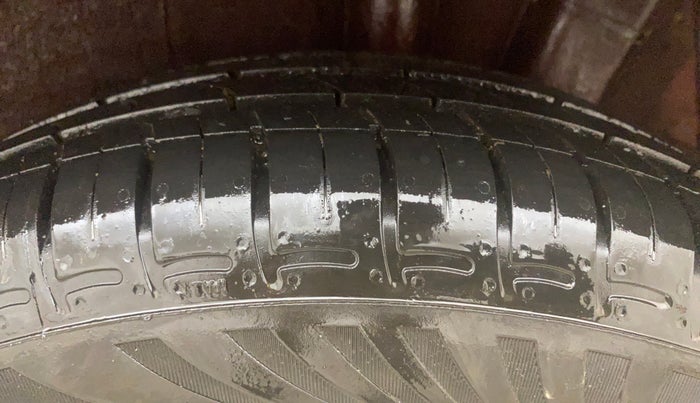 2019 Hyundai Grand i10 SPORTZ 1.2 KAPPA VTVT, Petrol, Manual, 40,910 km, Left Rear Tyre Tread