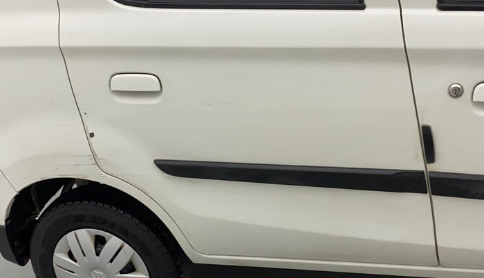 2016 Maruti Alto 800 LXI, Petrol, Manual, 28,268 km, Right rear door - Minor scratches