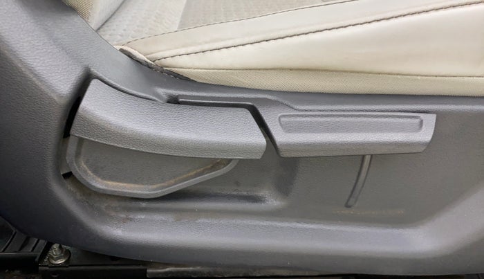 2021 Hyundai GRAND I10 NIOS MAGNA 1.2 KAPPA VTVT, Petrol, Manual, 40,413 km, Driver Side Adjustment Panel