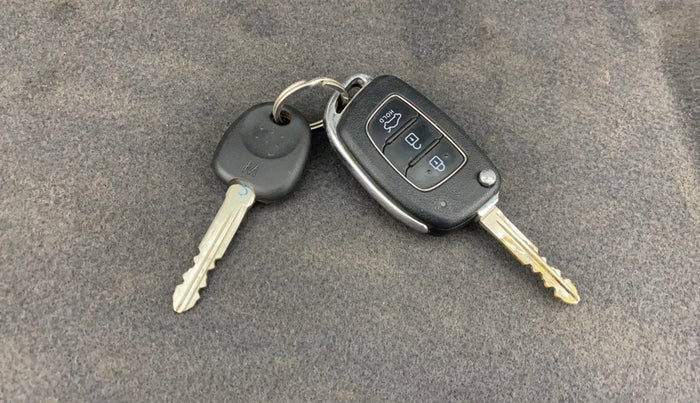 2021 Hyundai GRAND I10 NIOS MAGNA 1.2 KAPPA VTVT, Petrol, Manual, 40,413 km, Key Close Up