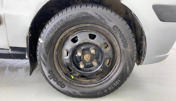 2013 Hyundai Santro Xing GLS, CNG, Manual, 81,527 km, Right Front Wheel