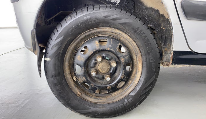 2013 Hyundai Santro Xing GLS, CNG, Manual, 81,527 km, Right Rear Wheel