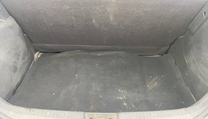 2013 Hyundai i20 ERA 1.2, Petrol, Manual, 36,048 km, Boot Inside