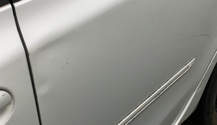 2011 Toyota Etios G, Petrol, Manual, 88,605 km, Rear left door - Slightly dented