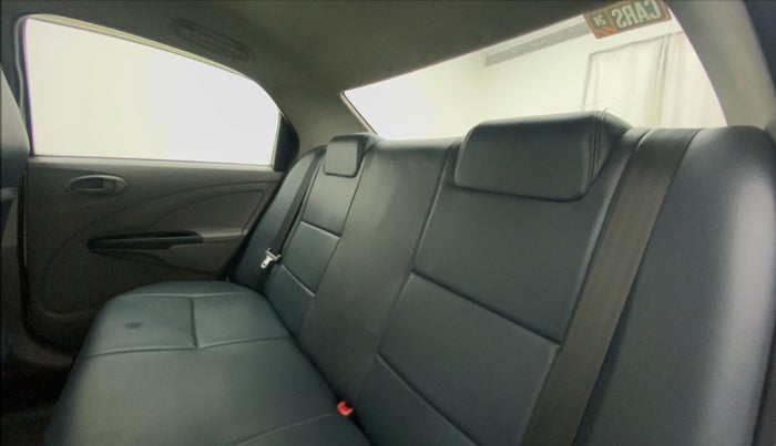 2011 Toyota Etios G, Petrol, Manual, 88,605 km, Right Side Rear Door Cabin