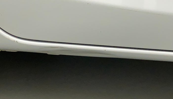 2011 Toyota Etios G, Petrol, Manual, 88,605 km, Right running board - Slightly dented