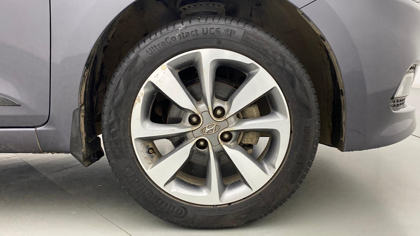 2016 Hyundai Elite i20 ASTA 1.2 (O), Petrol, Manual, 54,450 km, Right Front Wheel