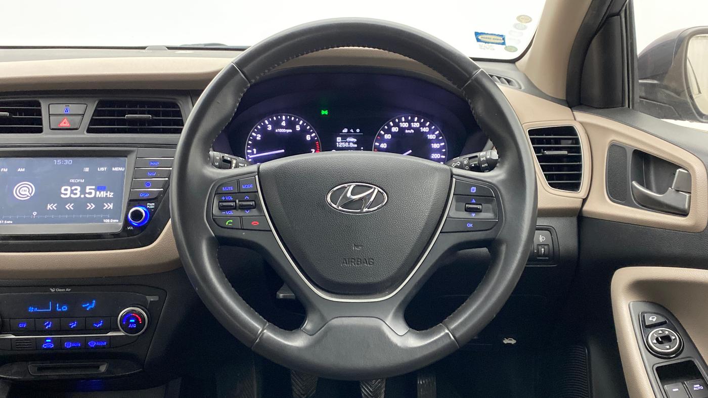 2016 Hyundai Elite i20 ASTA 1.2 (O), Petrol, Manual, 54,450 km, Steering Wheel Close Up