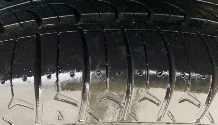 2017 Maruti Celerio VXI (O), Petrol, Manual, 76,404 km, Left Rear Tyre Tread