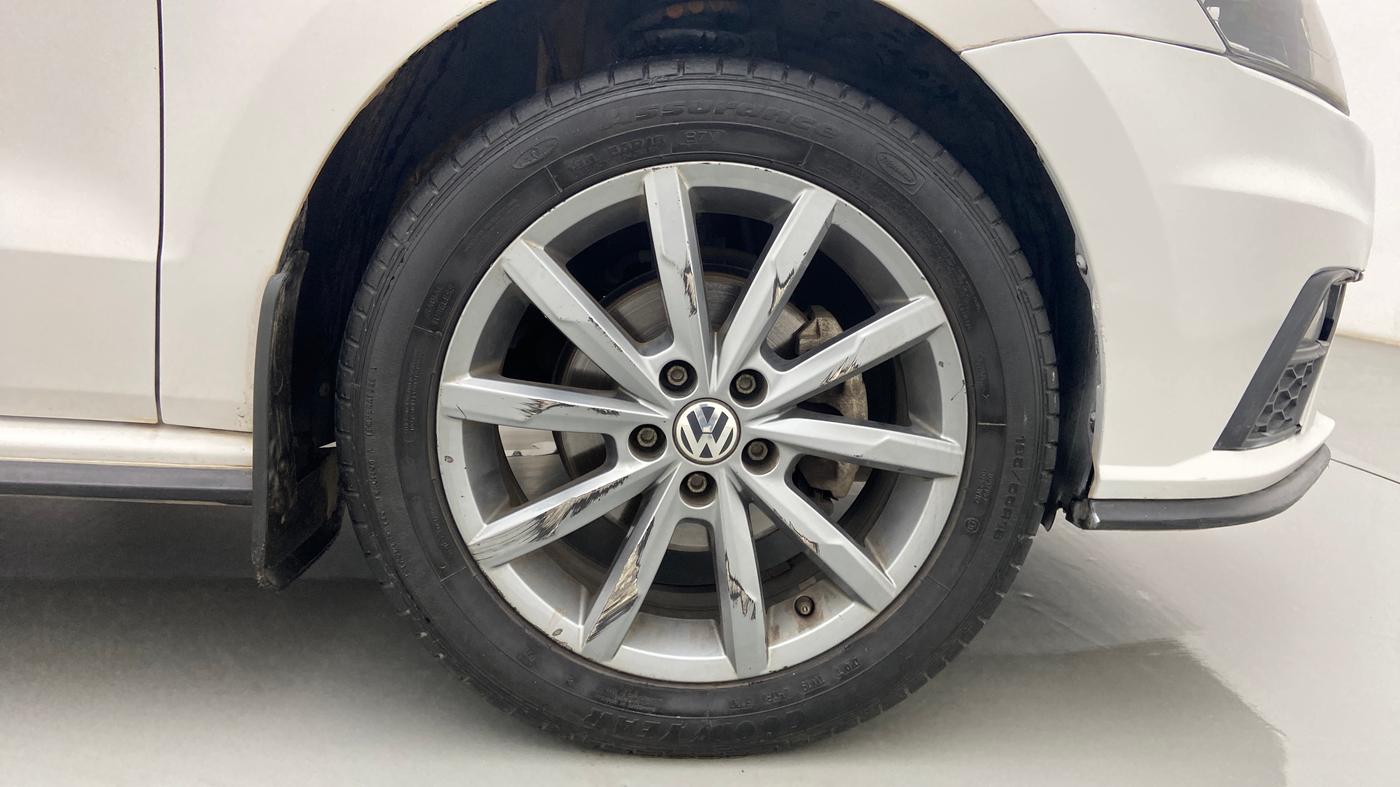 2021 Volkswagen Polo HIGHLINE PLUS 1.0L TSI AT, Petrol, Automatic, 55,053 km, Right Front Wheel