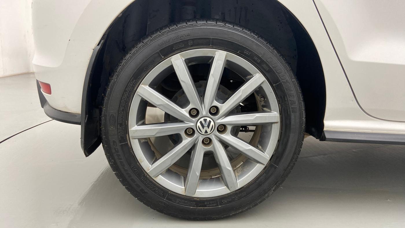 2021 Volkswagen Polo HIGHLINE PLUS 1.0L TSI AT, Petrol, Automatic, 55,053 km, Right Rear Wheel