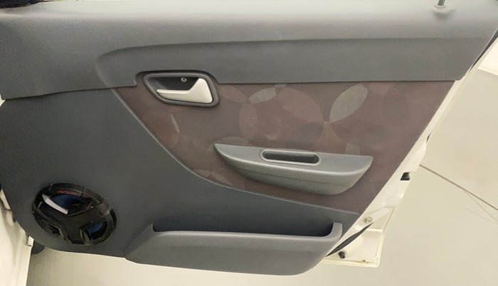 2014 Maruti Alto 800 LXI, Petrol, Manual, 40,797 km, Driver Side Door Panels Control