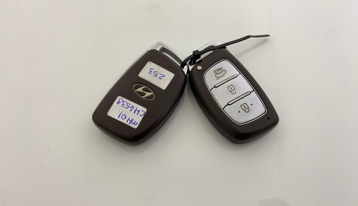 2016 Hyundai Creta SX PLUS  ANNIVERSARY EDITION 1.6 PETROL, Petrol, Manual, 74,626 km, Key Close Up